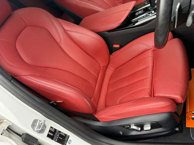 BMW 5シリーズセダン 523d Mスポーツ サンルーフ/赤革レザーシート