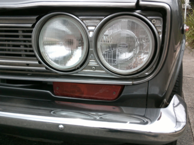メ*ス様 510ブルーバードFグリル、ライトカバー左右中古品 日産 ブルーバード 510ブル 希少コラムMT の中古車詳細 (走行距離推定