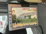 フリップダウンモニターもございます!