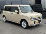 外装コーティングも行っております。専門スタッフが愛車をピカピカに仕上げさせていただきます。