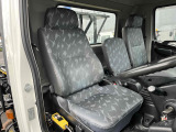 車内シート破れなく綺麗です♪