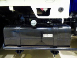 燃料タンク70L ※スペアタイヤ取付部無し シャーシは 錆止め/マフラー塗装 仕上げに力を入れています。