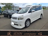 ヴォクシー 2.0 ZS 4WD リアヒーター/車検令和10年4月