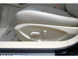 ☆★一期一会の出会い☆★ 中古車は世界にたった一台だけの「一品もの」です。写真では伝えきれない質感やエンジンの鼓動をぜひ、見て触れて体感してください♪運命の一台との出会いを心から応援しております♪