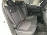 後部座席も広々してます!お問い合わせはTEL06-6430-1230 E-mail cars_genesis2007@yahoo.co.jpまで!!☆