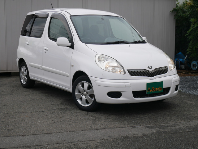 トヨタ ファンカーゴ 