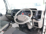 アトラス  パネルバン1.35t 5AT キーレス