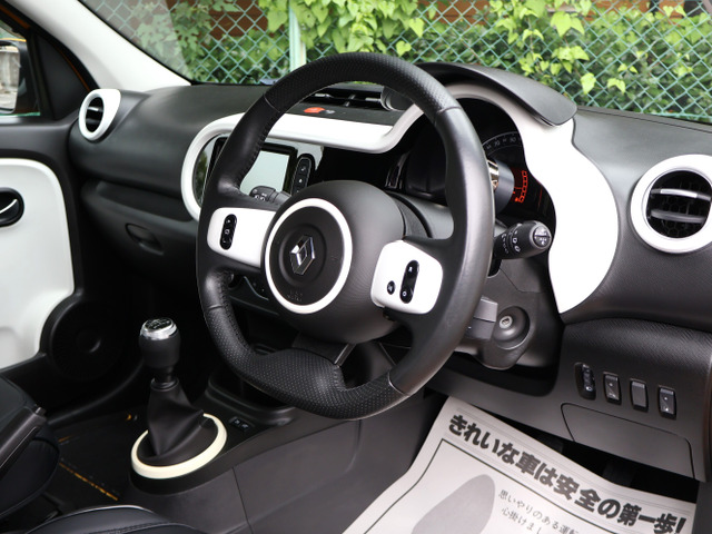 ルノー トゥインゴ S 5速MT車 PIVOT製タコメ-タ- の中古車詳細 (59,000