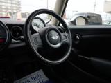 握りやすいステアリング♪運転が楽しくなる1台です(*^^*)