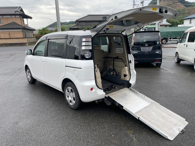 シエンタ1.5 G ウェルキャブ 車いす仕様車 スロープタイプ タイプI