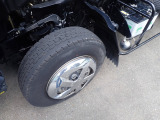 タイヤサイズ:195/85R16 114/112 L LT タイヤ灯左右・ホイールカバー(メッキ)