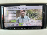 TVナビ、CD/DVD、Bluetoothオーディオなど多機能なデッキ付き!