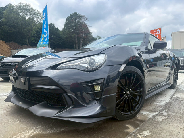 86 2.0 GT TRDエアロTRDマフラーバックカメラ