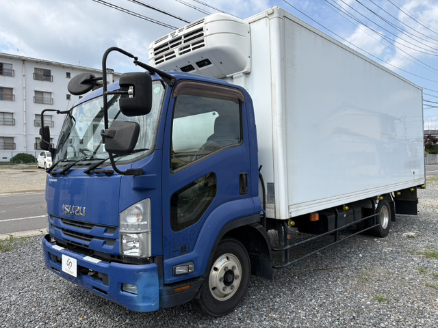 フォワード 冷蔵冷凍車