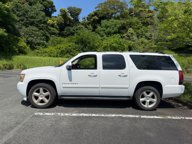 シボレー サバーバン 1500 LT 5.3 V8 の中古車詳細 (164,000km