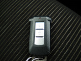持っているだけでドアロックの施解錠からエンジンスタートまで可能なスマートキー!お問い合わせは054-641-6588まで!休日・時間外対応もまずはお問い合わせ下さい!