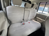 ●リヤシートも使用感が少なく清潔な状態です☆同乗者の方も気持ちよくご同車できますね☆是非ご覧ください♪♪