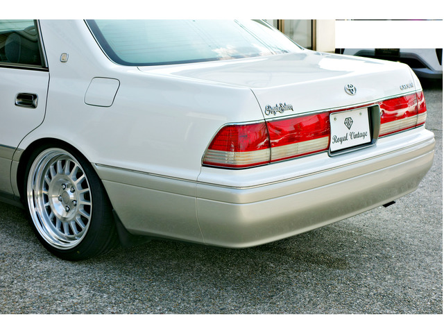 クラウンwst 中古品 トヨタ クラウン 2.5 ロイヤルサルーン 新品WORK18インチアルミ 新品車