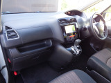 セレナ 2.0 ハイウェイスター Vセレクション+Safety 4WD 