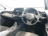 C-HR ハイブリッド 1.8 S LED パッケージ 衝突被害軽減ブレーキ フルセグTV