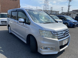 3ヶ月・3000kmの無料保証付きです。エンジン、ミッション等の修理の際に金額が大きくなりがちな箇所も無料修理で安心です。最大3年までの有料保証も取り扱っております。