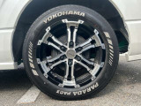 レイズ製アルミホイール 215/60R17C 5部山位