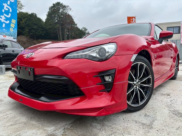 86 2.0 GT 6MTモデルスターフルエアロ
