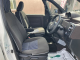 運転席 目立つ傷等ありません。