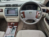 【全国納車OK】 現車をご覧になれないお客様でも、安心してお車をご購入いただける環境を整えております。 色々な角度から撮影したたくさんの画像など豊富な資料送りいたしております。
