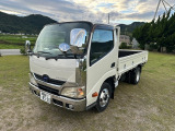 デュトロ  平ボディ 5MT 2T