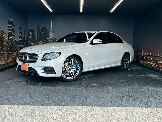 EクラスE350e アバンギャルド スポーツ黒本革シート メーカーナビ 全周囲モニタ