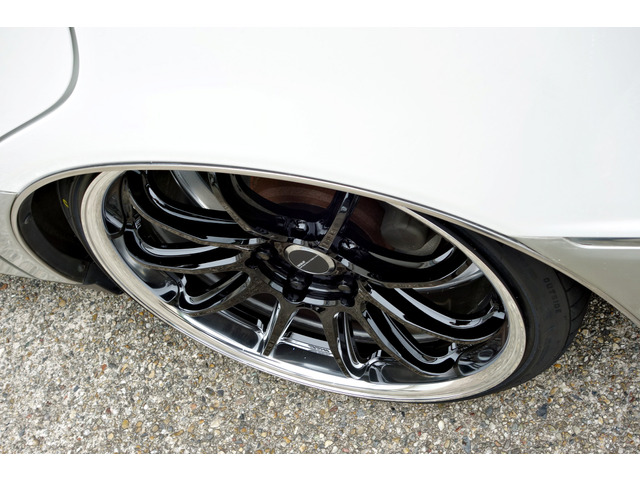 トヨタ クラウンマジェスタ 3.0 Cタイプ 新品WORK19インチアルミ新品車