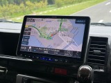 今回の見どころのひとつ!人気のアルパイン11型ナビです!最新型9型からは取り付けできなくなってしまいましたが、こっちの方がいいでしょ!使いやすいし。