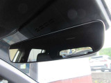 自動防眩インナーミラー!後続車のライトの眩しさを緩和します!