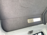オプションの荷室LEDランプついてます