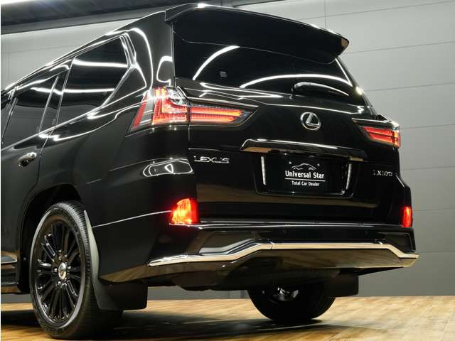 レクサス LX570 URJ201 ブラックシークエンス テールランプ 左セット レクサス LX 570 ブラック シークエンス 4WD 令和3年4月最終後期モデル