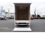新車注文も扱っております。未使用の車などお得で納期が早いトラックもたくさん置いてありますのでご覧ください。