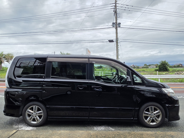 日産 セレナ 2.0 ライダー HDDナビ付 両側電動スライドドア ナビ 後席