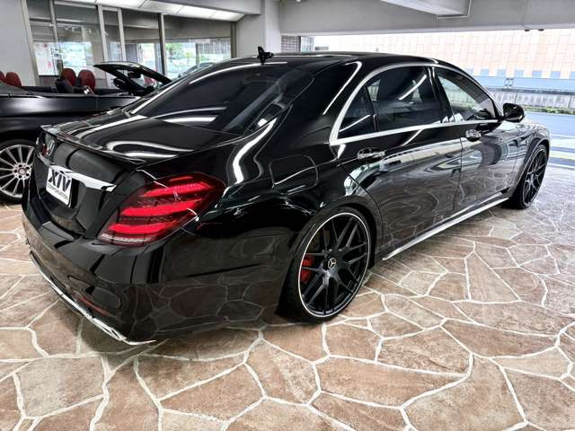 メルセデス・ベンツ Sクラス ロング AMGライン S63仕様 白内装