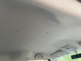 女性目線で隅々までクリーニングを施した、清潔で快適な車内空間に仕上げております!