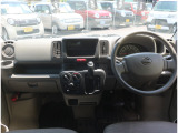NV100クリッパー DX ハイルーフ 5AGS車 