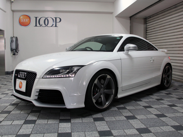 TT RSプラスクーペ2.5 4WDアウディ/TTRS/2.5/4WD/7速