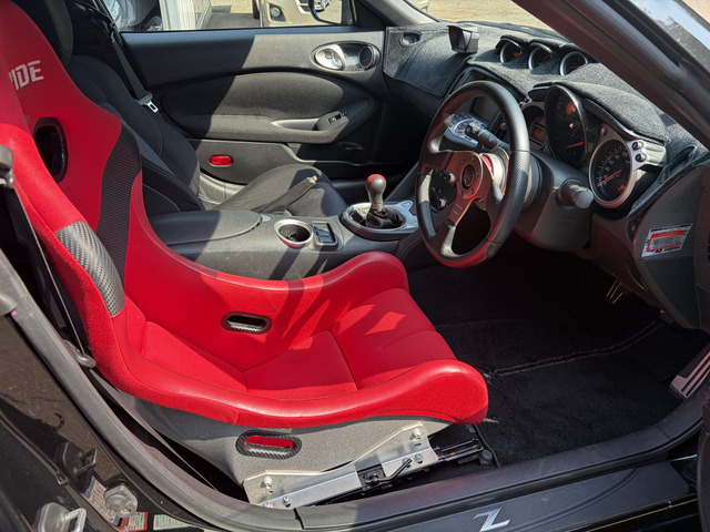 日産 フェアレディZ 3.7 6速MT の中古車詳細 (168,000km, ブラック