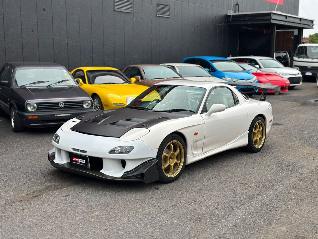 アンフィニRX-7 タイプRS ダクト付き軽量ボンネット