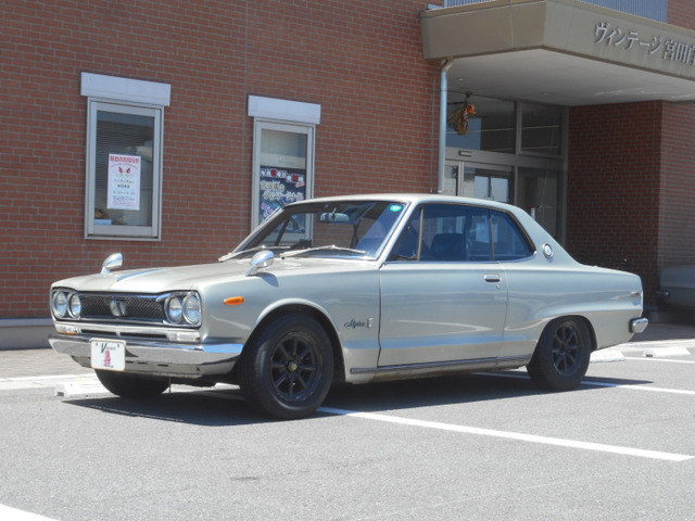 日産 スカイライン 