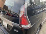 程度が悪い車が安いのは当たり前です。当店はコストを安く!薄利多売価格設定でお客様が良質安価な車両に出会える事にこだわっております。少し年式が古くても程度の良い車両は沢山あります!