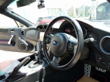 スバルBRZ(ZC6)後期型STIスポーツが入庫しました!!STIパフォーマンスマフラー装着されていますので、快音!!走りも楽しめるお車です。もちろん車検対応になります。