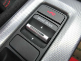 +Rモードスイッチに加え、INDIVIDUALモード/SPORTモード/COMFORTモードの選択が可能!