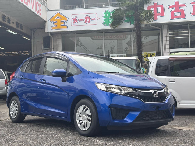 フィット 1.3 13G Fパッケージ ワンオーナー、10,600km