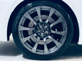 【納車後】弊社は納車後のアフターサービスに力を入れております。中古車は、買った後の心配がつきものだと思います。遠方の方でも安心していただけるよう、お近くの整備工場を紹介させていただきます。【整備】